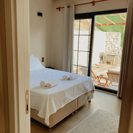 Sunset ヴィラ フェティエ